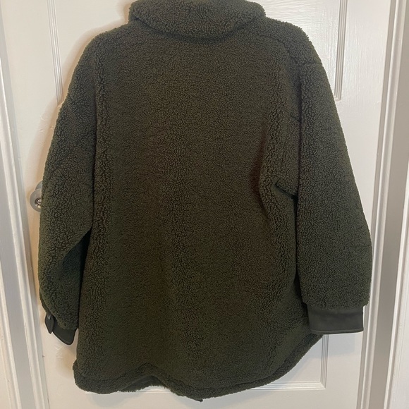 💚 ZARA oversized green sherpa shacket 💚 - Picture 6 of 6